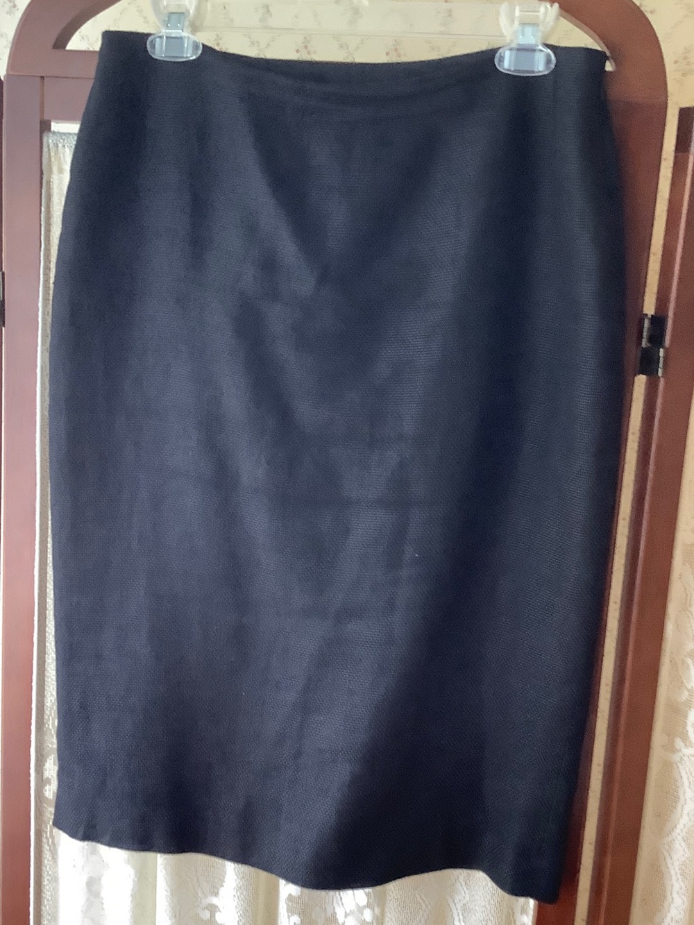 Women's Linen Black Pencil Skirt - Sleek Office Staple